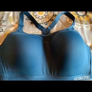38DDD Victoria Sport Bra
